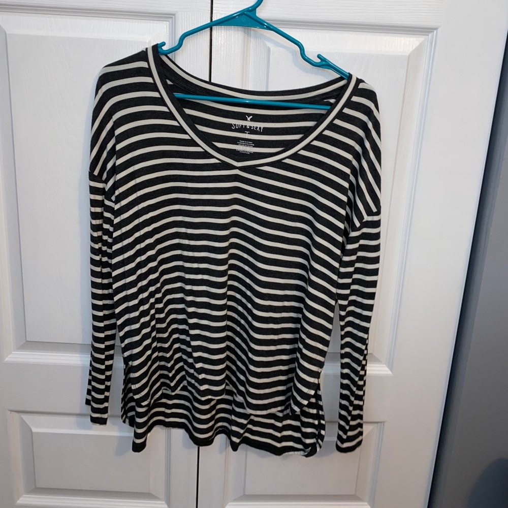 Women’s long sleeve top